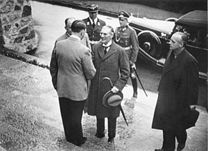 Hitler empfängt Chamberlain