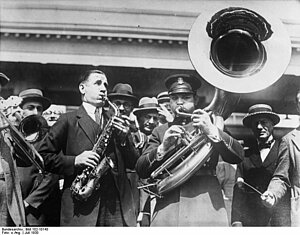 Jack Dempsey 1930 in Chicago bei einem Wohltätigkeitsfest