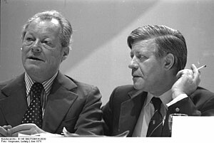 Nachfolger von Willy Brandt als Bundeskanzler wurde Helmut Schmidt